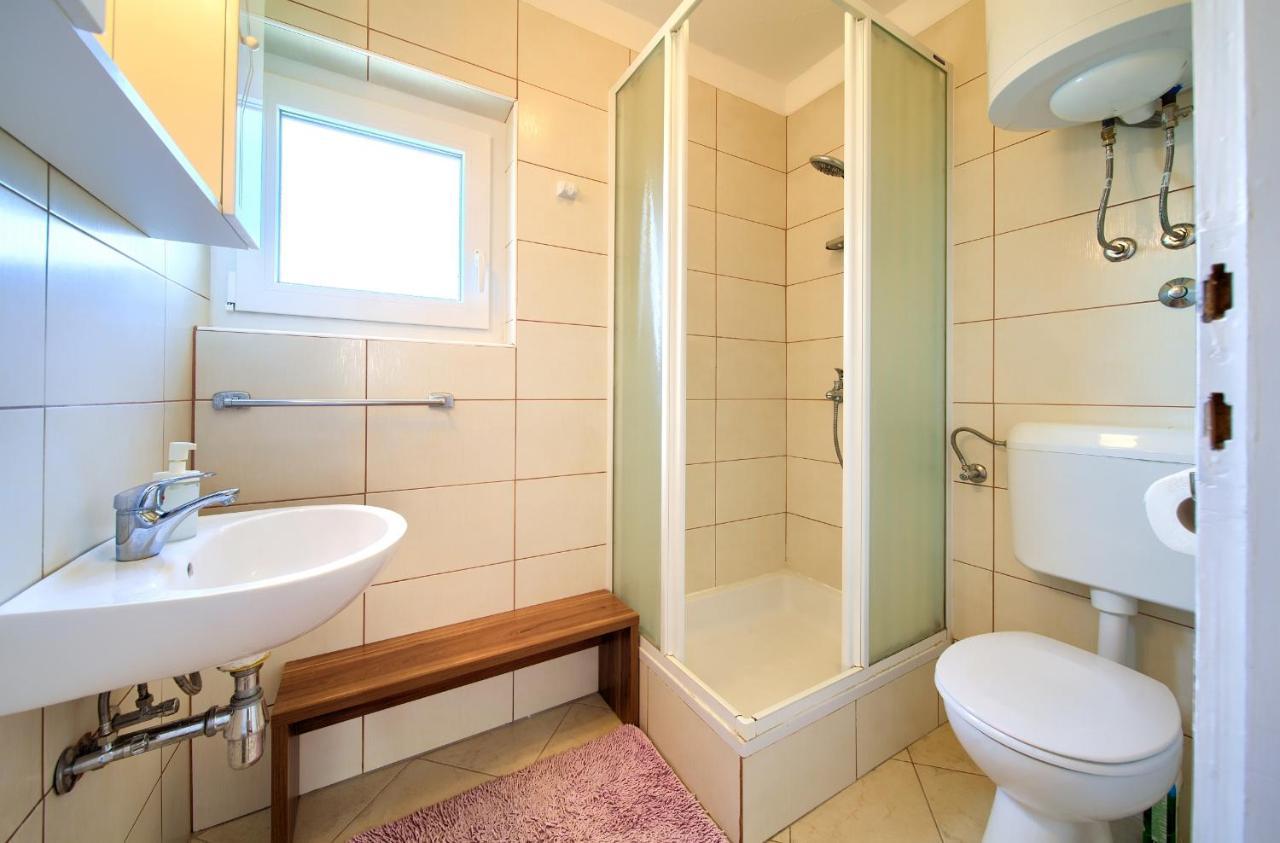 Seascape Apartment Krk Town Bagian luar foto